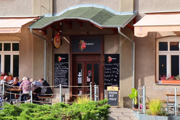 Pardubický PUB — restaurant