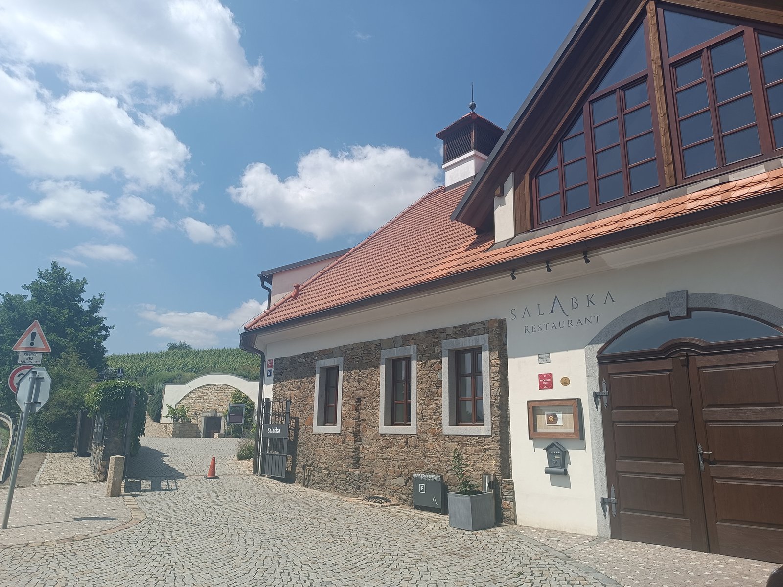 Salabka — restaurant