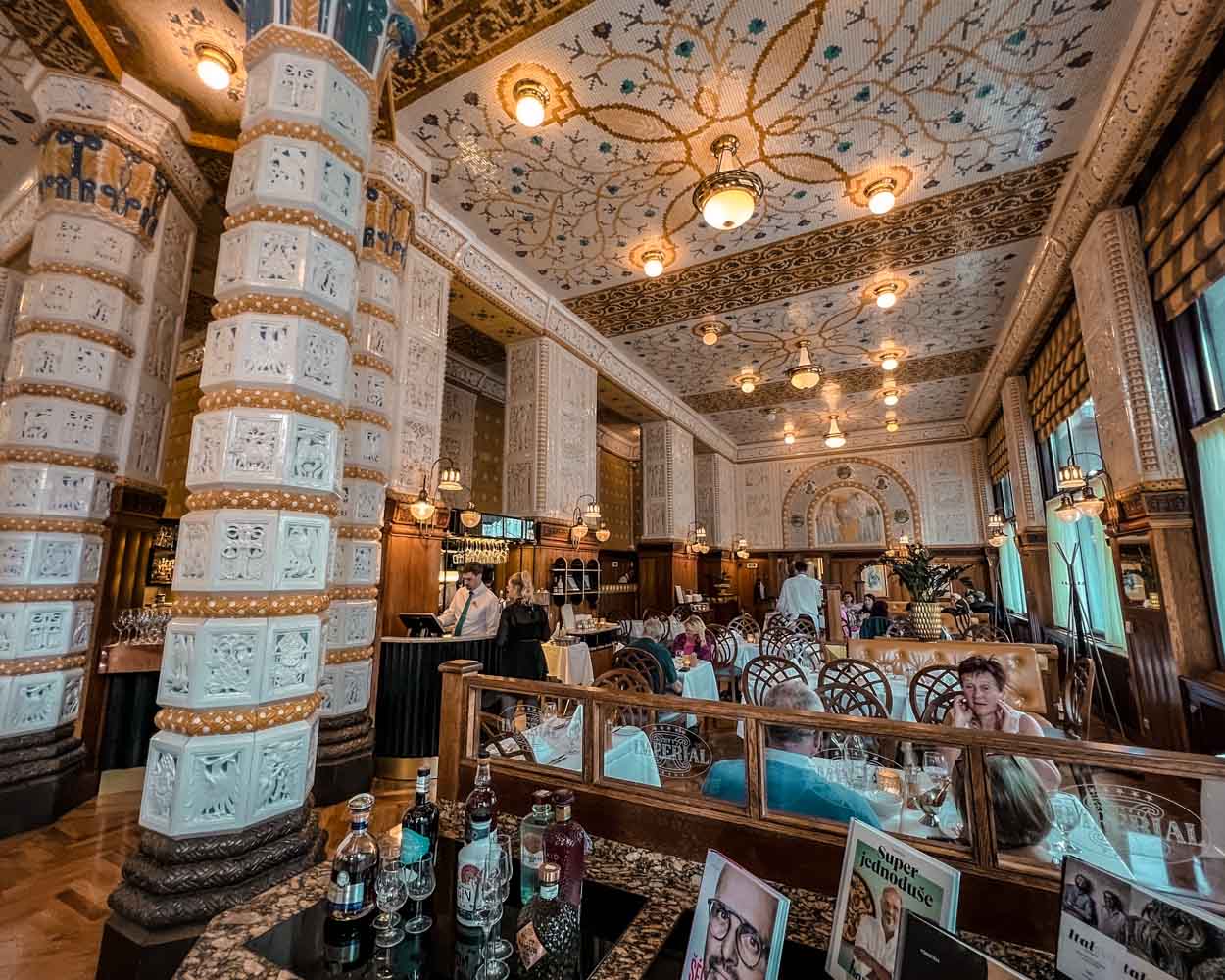 Café Imperial — restaurant